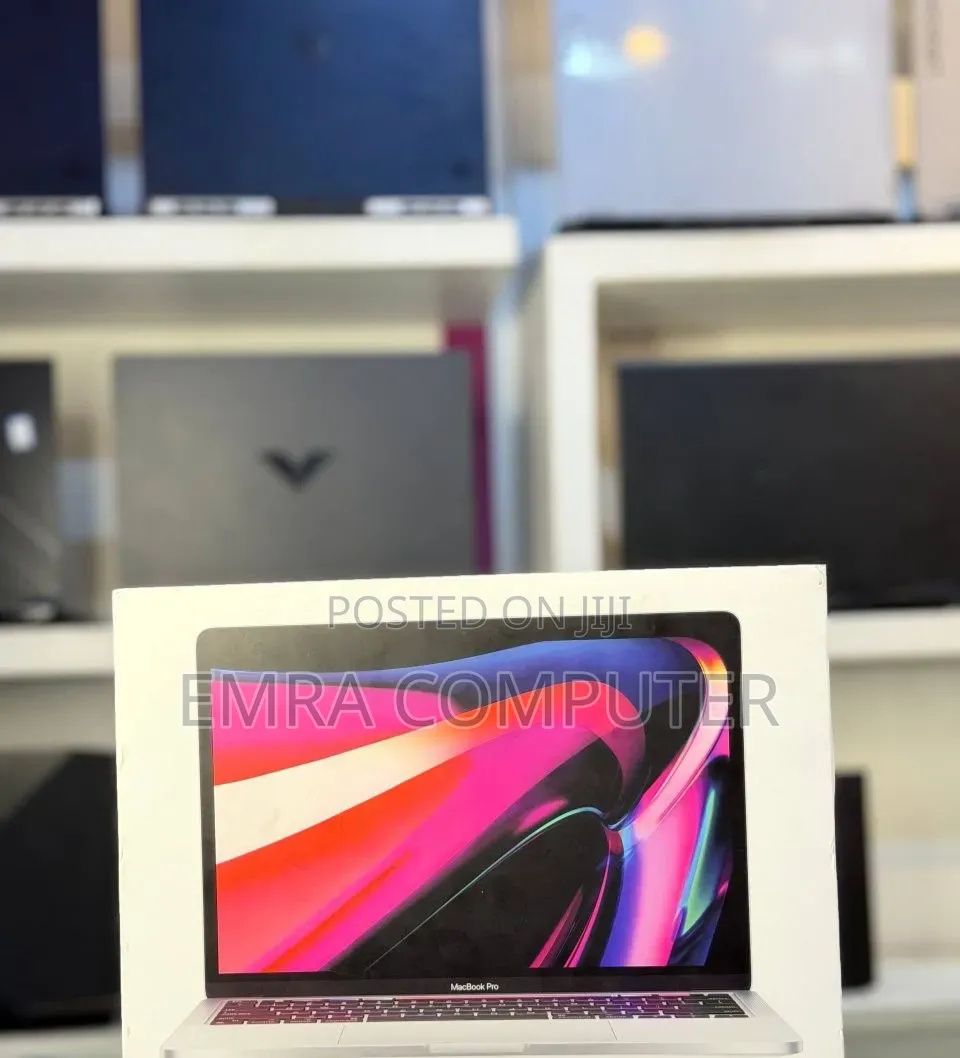 New Laptop Apple MacBook Pro 2020 M1 8GB Apple M1 Pro SSD 512GB