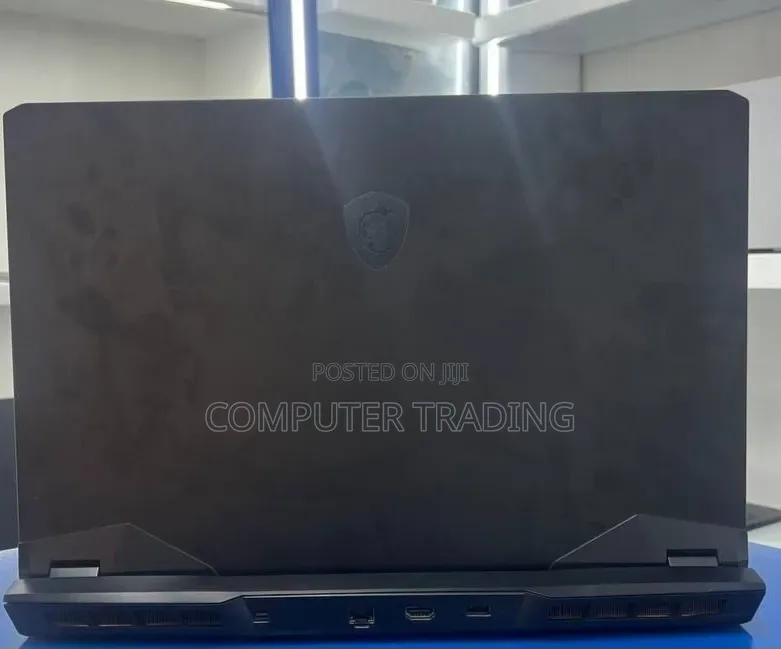 New Laptop MSI GP75 Leopard 16GB Intel Core i7 SSD 1T