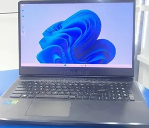 New Laptop MSI GP75 Leopard 16GB Intel Core i7 SSD 1T