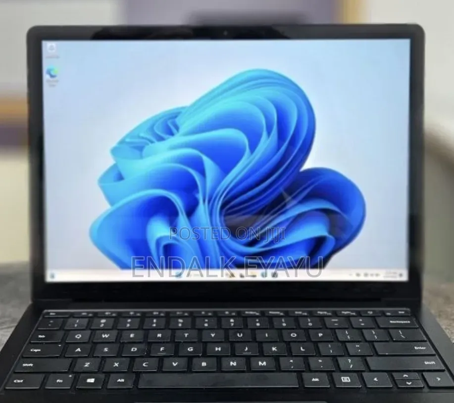 New Laptop Microsoft Surface Laptop 4 16GB Intel Core i7 SSD 512GB