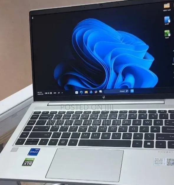 New Laptop HP EliteBook 640 G10 16GB Intel Core i7 SSD 512GB