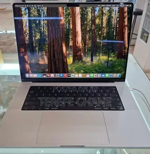 New Laptop Apple MacBook Pro 2021 M1 16GB Apple M1 Pro SSD 1T