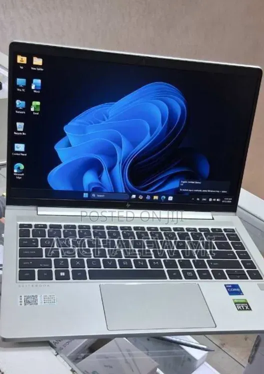New Laptop HP EliteBook 840 G10 16GB Intel Core i7 SSD 512GB