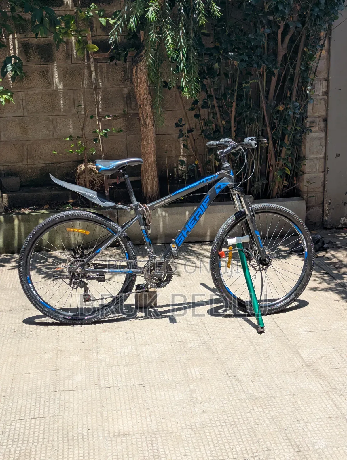 Sheriff Aluminium Bike 8 Gears