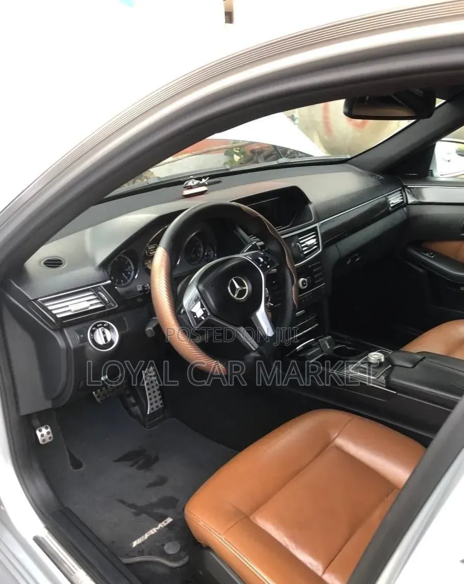 Mercedes-Benz E200 2014 Silver