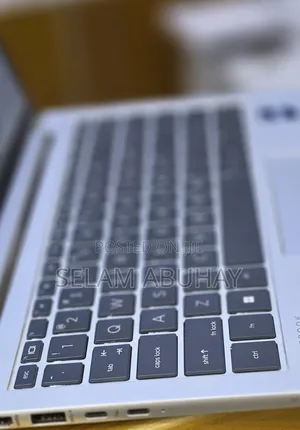 New Laptop HP EliteBook 830 16GB Intel Core i7 SSD 512GB