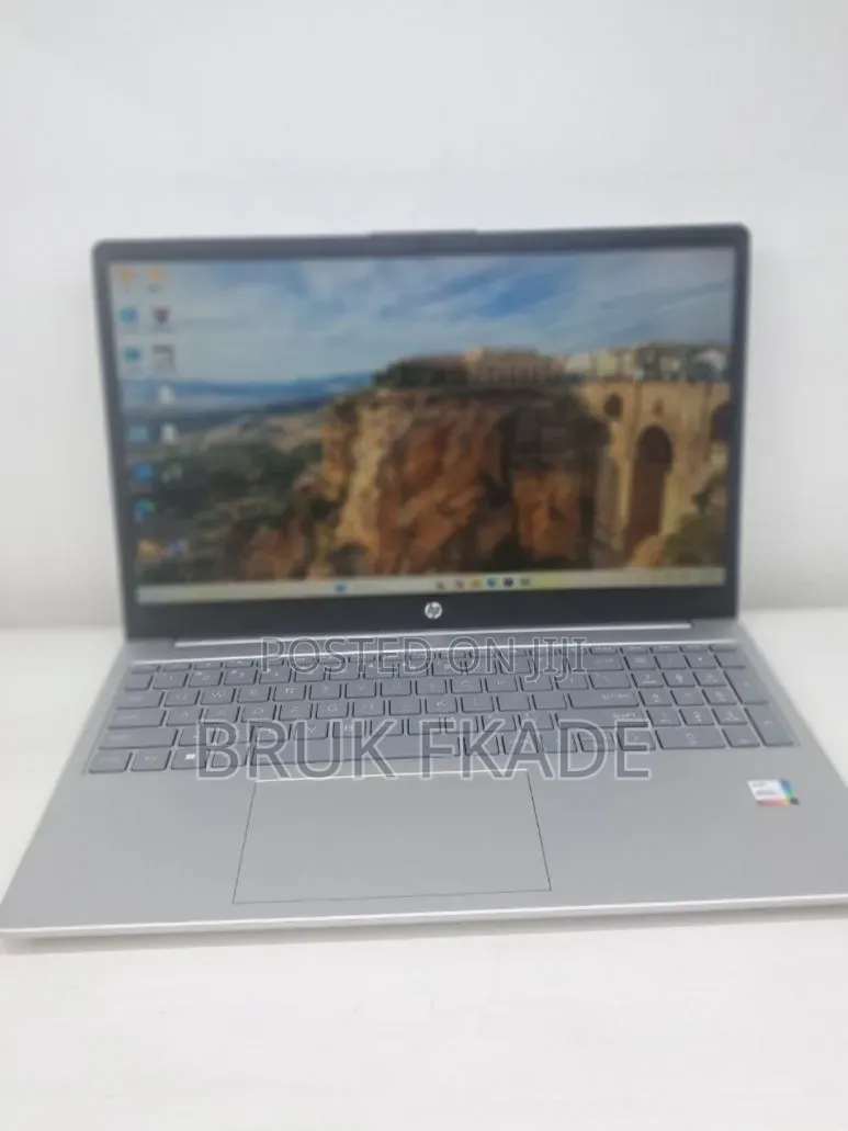 New Laptop HP Stream Notebook 16GB Intel Core i5 SSD 1T