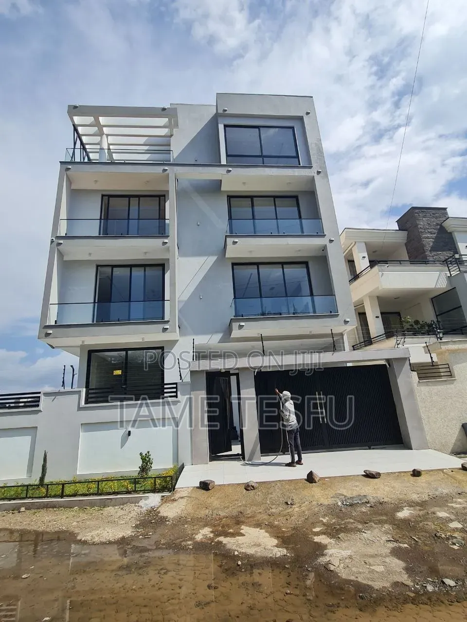 Furnished 9bdrm House in Cmc ባዱሜ, Bole for sale