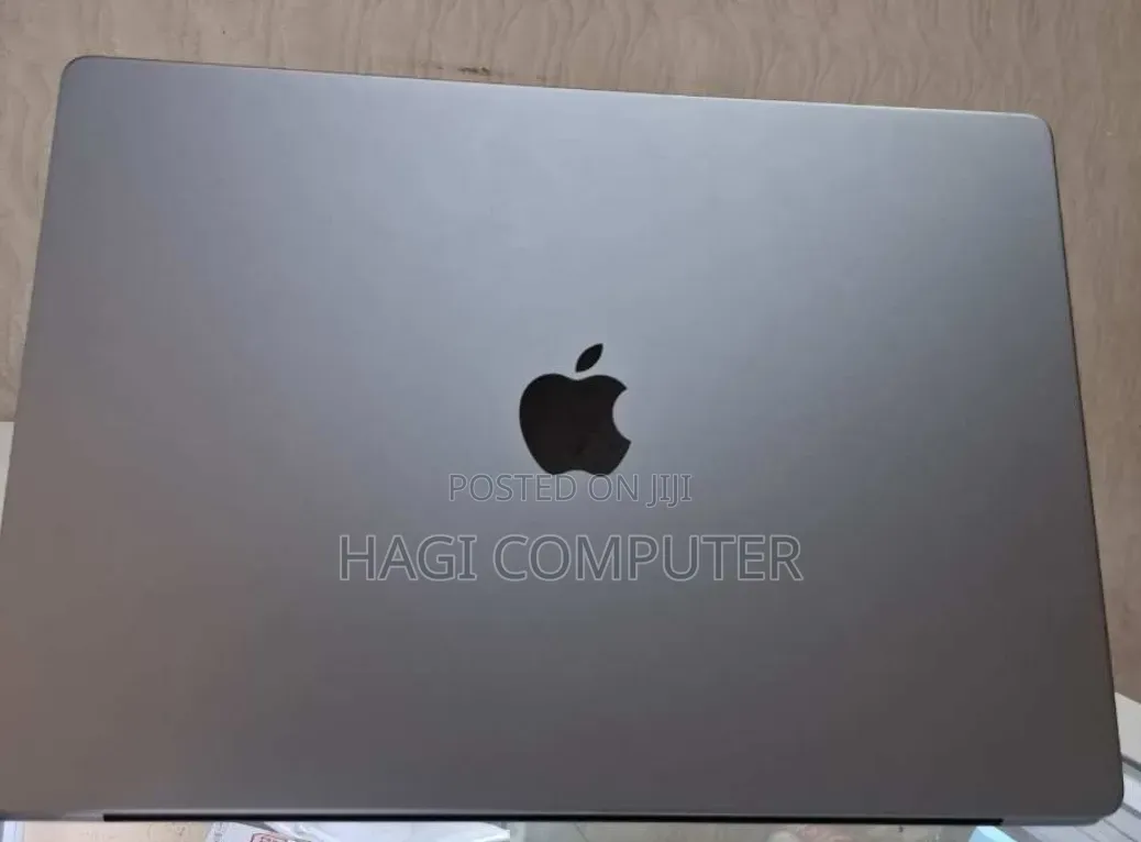 New Laptop Apple MacBook Pro 2021 M1 16GB Apple M1 Pro SSD 1T
