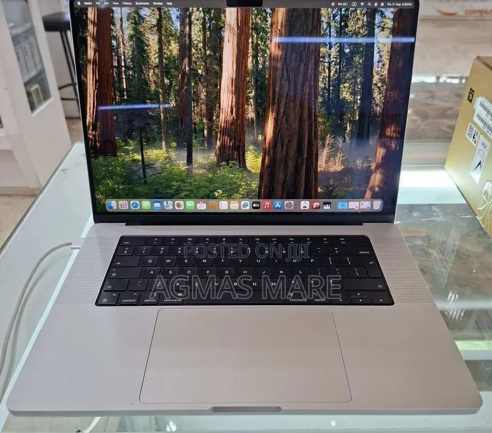 New Laptop Apple MacBook Pro 2021 M1 16GB Apple M1 SSD 1T