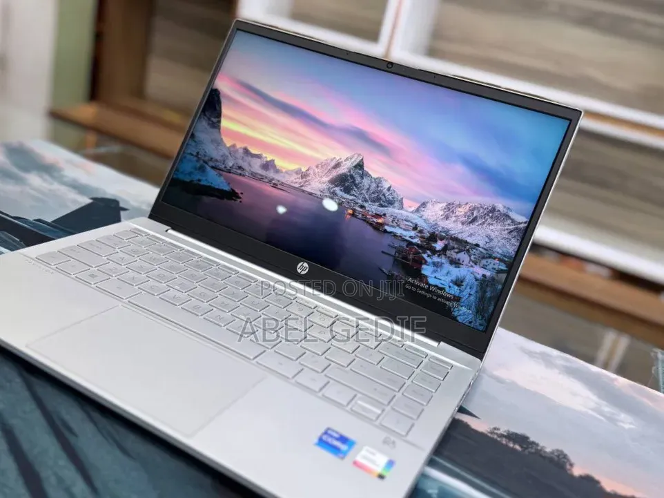 New Laptop HP Pavilion 14 16GB Intel Core i7 SSD 512GB