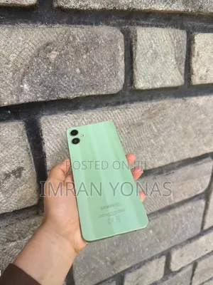 Samsung Galaxy A05 64 GB Green