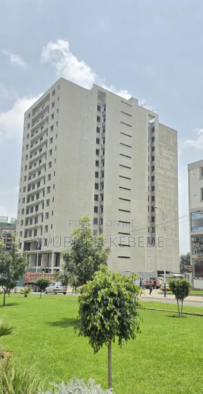 1bdrm Apartment in Real Estate, Yeka for sale