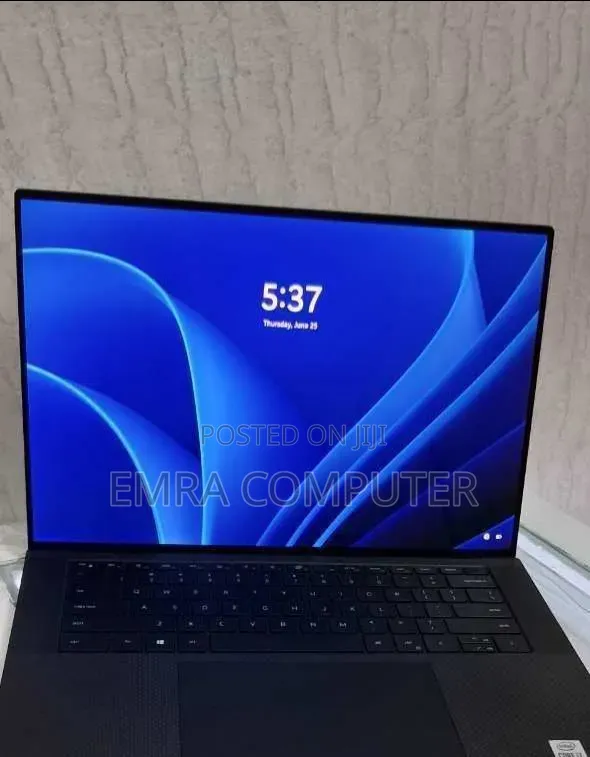 New Laptop Dell XPS 15 16GB Intel Core i7 SSD 512GB