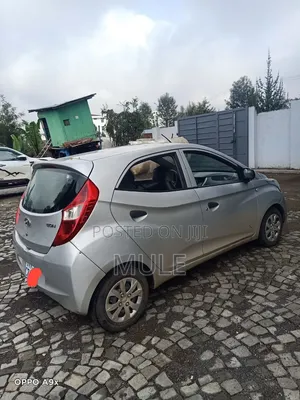 Hyundai Eon 2015 Silver