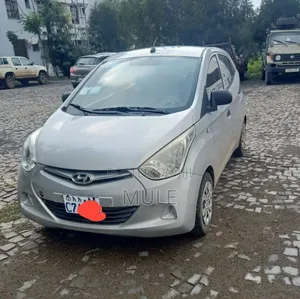 Hyundai Eon 2015 Silver