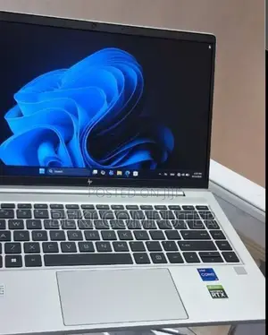 New Laptop HP EliteBook 640 G10 16GB Intel Core i7 SSD 512GB