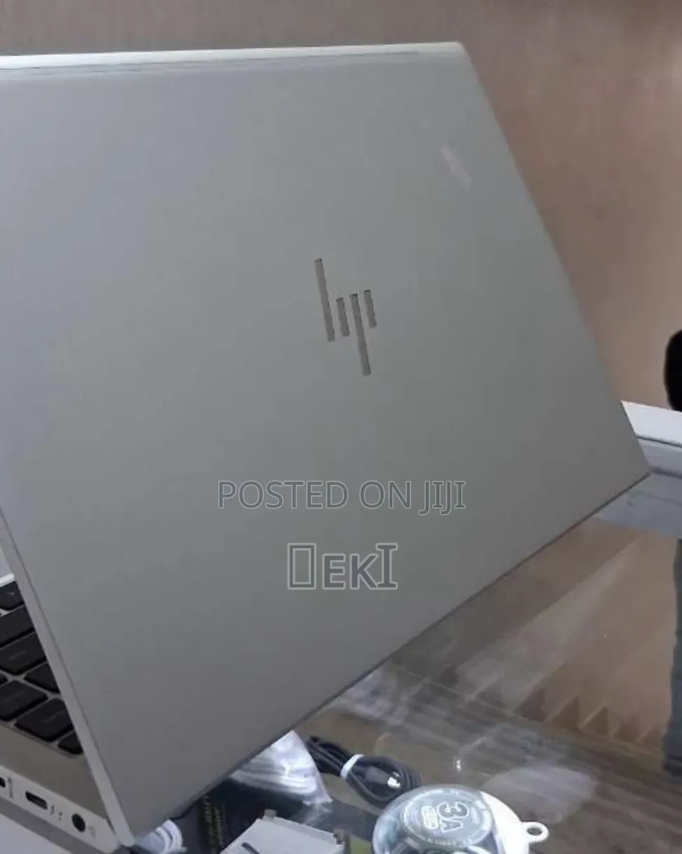 New Laptop HP EliteBook 640 G10 16GB Intel Core i7 SSD 512GB