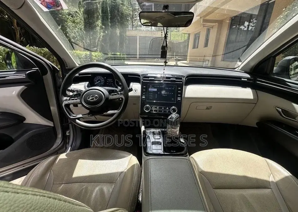 Hyundai Tucson Sport 2021 Silver