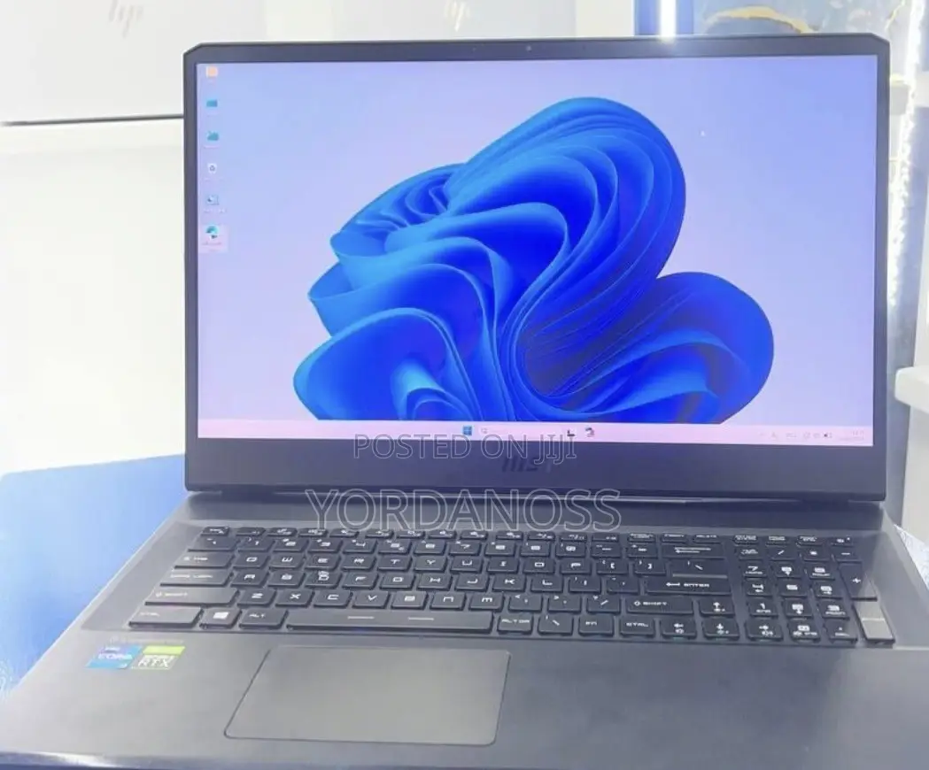New Laptop MSI GP75 Leopard 16GB Intel Core i7 SSD 1T