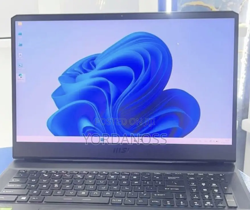New Laptop MSI GP75 Leopard 16GB Intel Core i7 SSD 1T