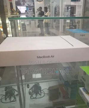 New Laptop Apple MacBook Air 2026 M5 16GB Apple M5 SSD 512GB