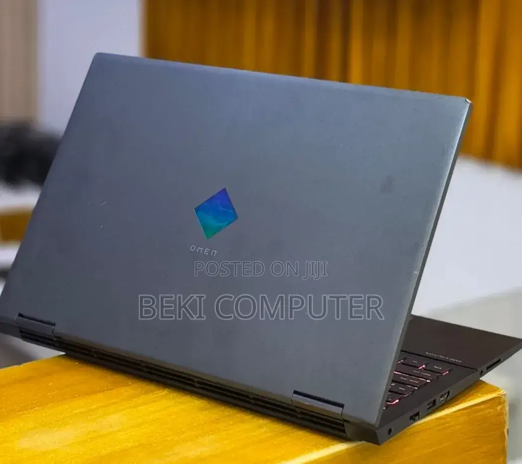New Laptop HP Omen 15 16GB AMD Ryzen 5 SSD 512GB