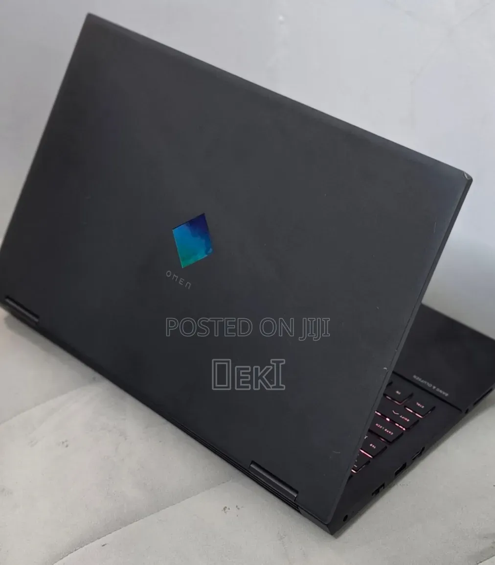New Laptop HP Omen 15 16GB AMD Ryzen 5 SSD 512GB
