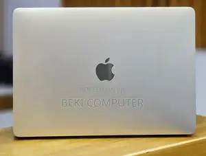 New Laptop Apple MacBook Pro 2020 32GB Intel Core i7 SSD 512GB
