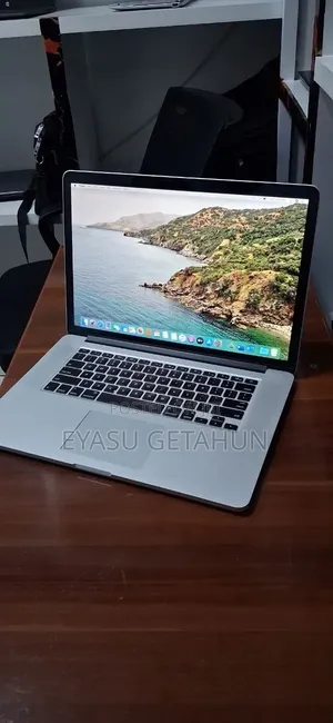 New Laptop Apple MacBook Pro 2014 16GB Intel Core i7 SSD 256GB