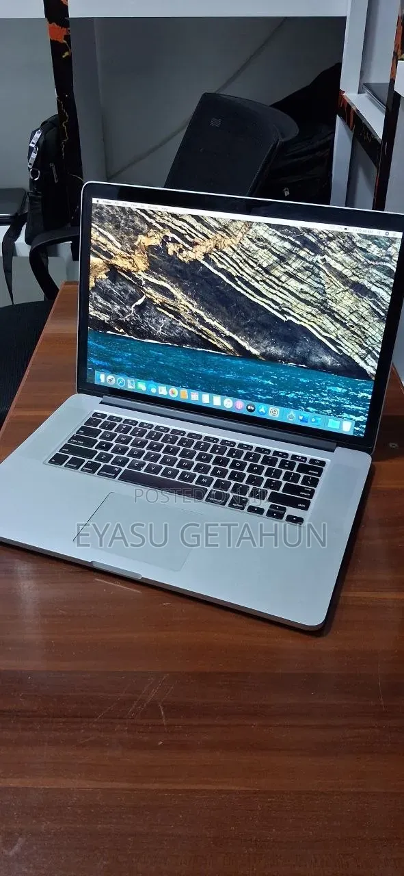 New Laptop Apple MacBook Pro 2014 16GB Intel Core i7 SSD 256GB