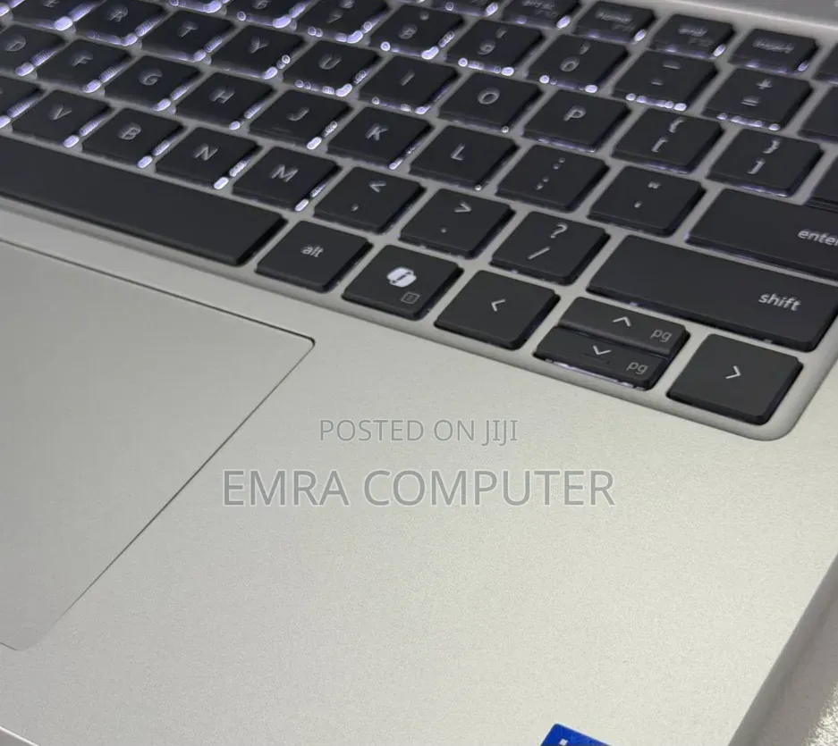 New Laptop Dell 16GB Intel Core Ultra 5 SSD 512GB
