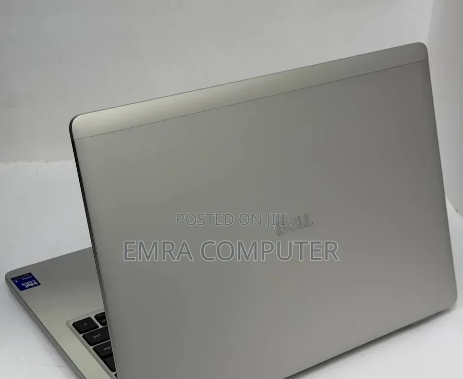 New Laptop Dell 16GB Intel Core Ultra 5 SSD 512GB
