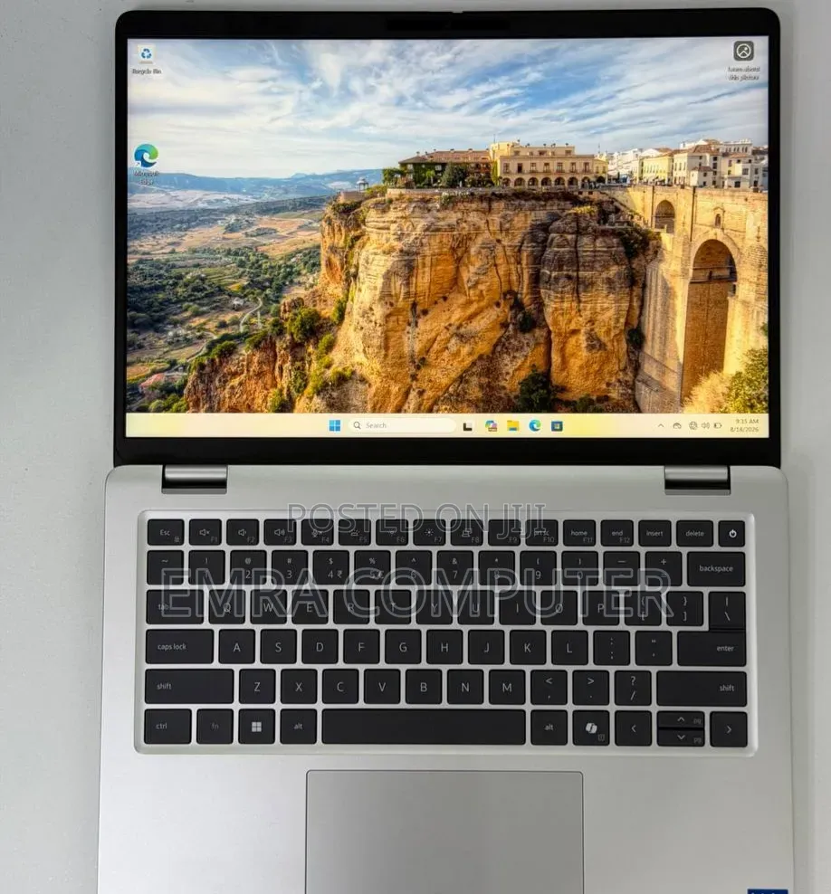 New Laptop Dell 16GB Intel Core Ultra 5 SSD 512GB