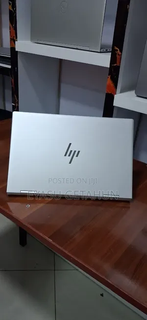 New Laptop HP Envy x360 8GB Intel Core i5 SSD 512GB