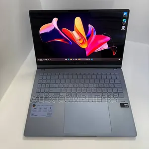 New Laptop Asus VivoBook 15 X505BA 32GB Intel Core Ultra 9 SSD 512GB