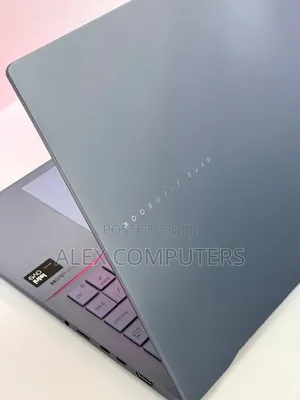 New Laptop Asus VivoBook 15 X505BA 32GB Intel Core Ultra 9 SSD 512GB