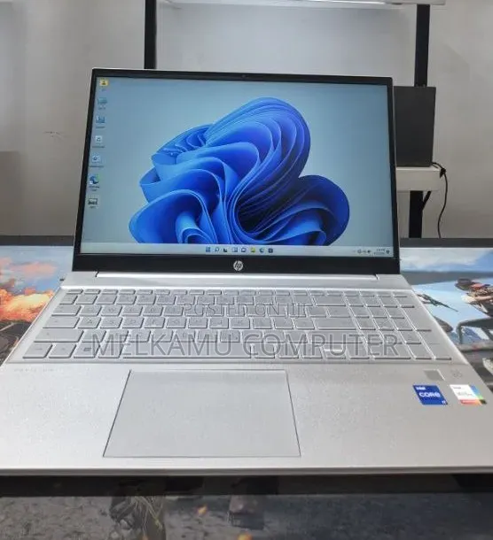 New Laptop HP Pavilion 15 16GB Intel Core i7 SSD 512GB