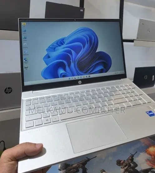 New Laptop HP Pavilion 15 16GB Intel Core i7 SSD 512GB
