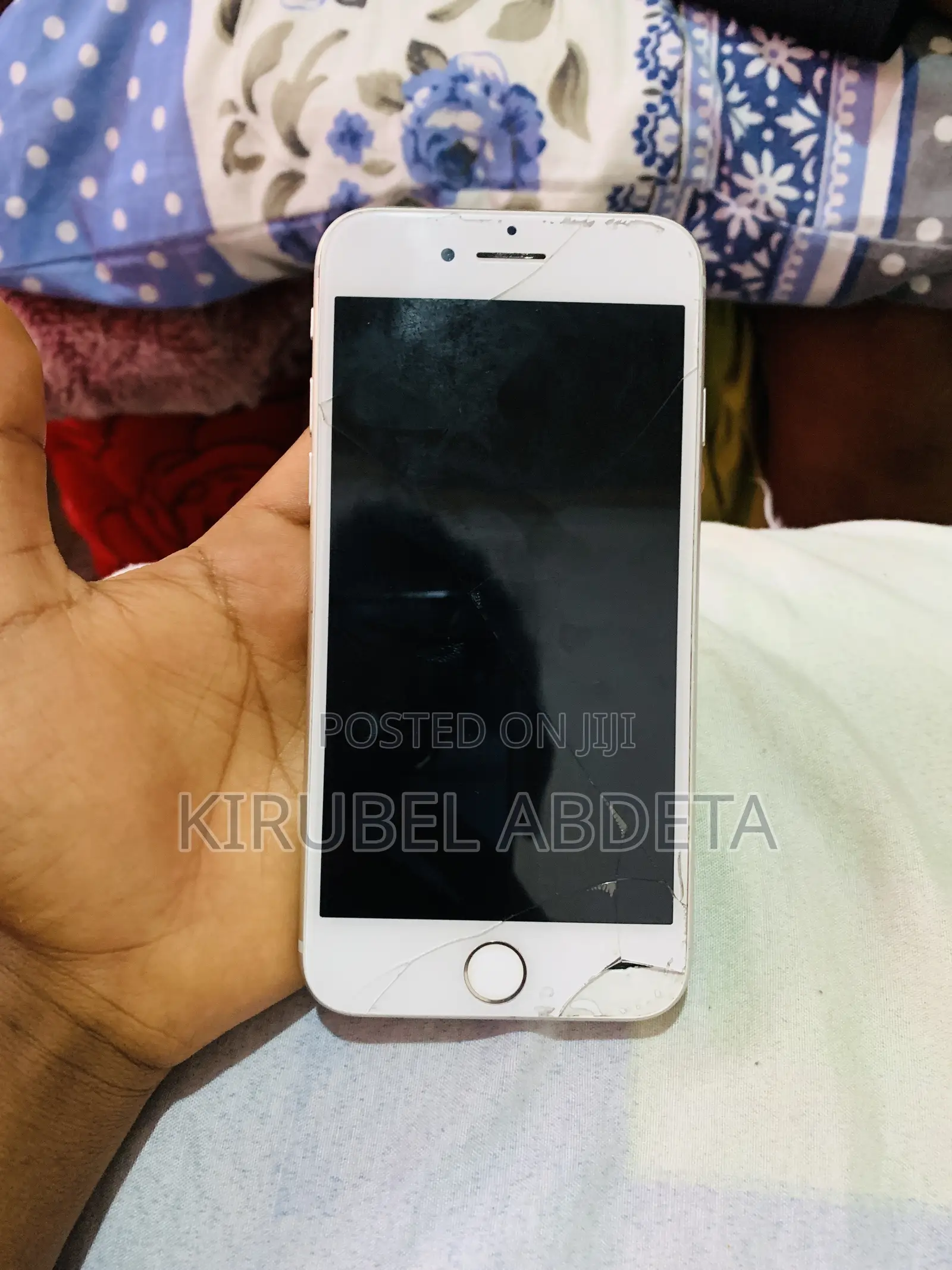 New Apple iPhone 8 64 GB White