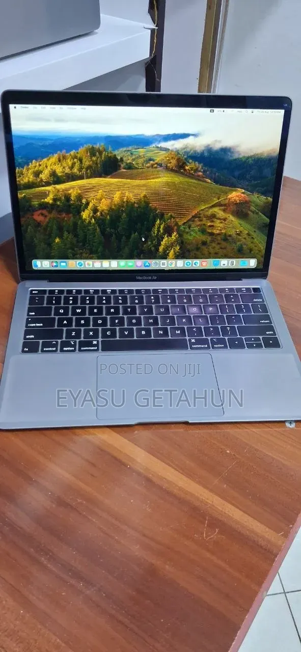 New Laptop Apple MacBook Air 2019 8GB Intel Core i5 SSD 128GB