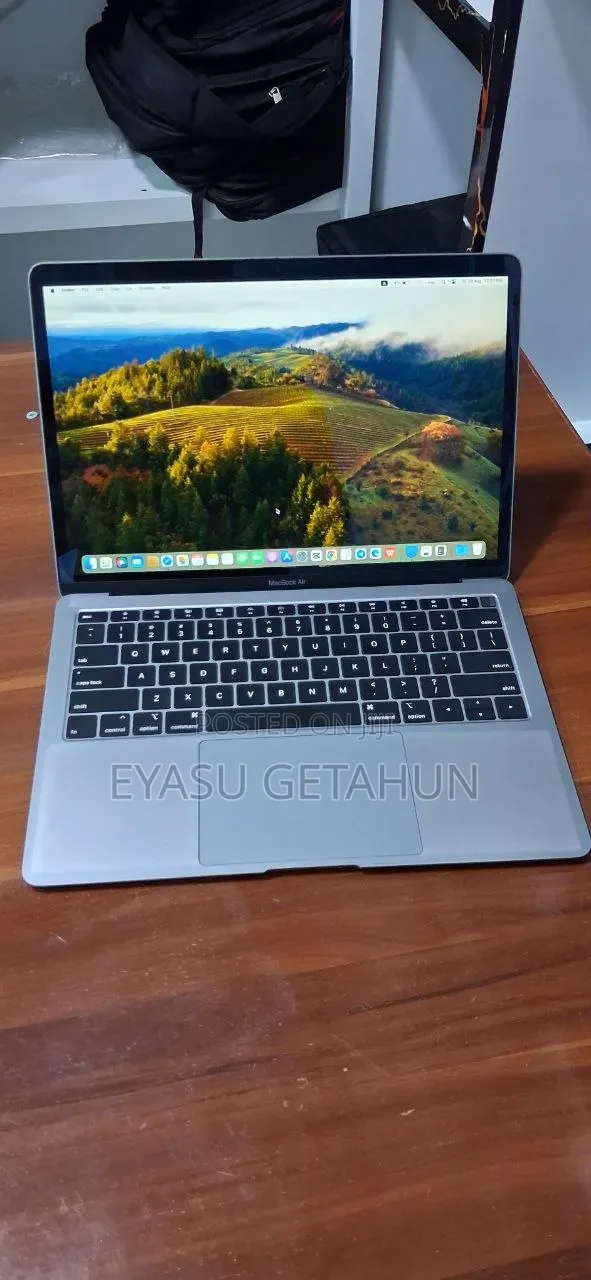 New Laptop Apple MacBook Air 2019 8GB Intel Core i5 SSD 128GB