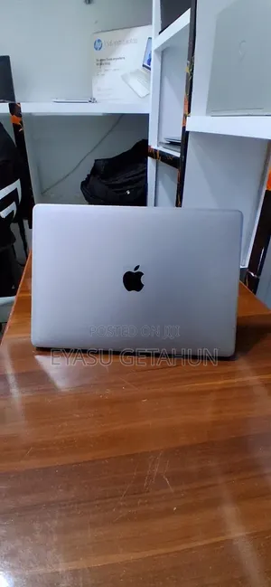 New Laptop Apple MacBook Air 2019 8GB Intel Core i5 SSD 128GB