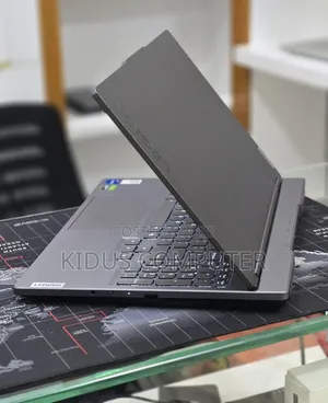 New Laptop Lenovo Legion 5 16GB Intel Core i7 SSD 1T