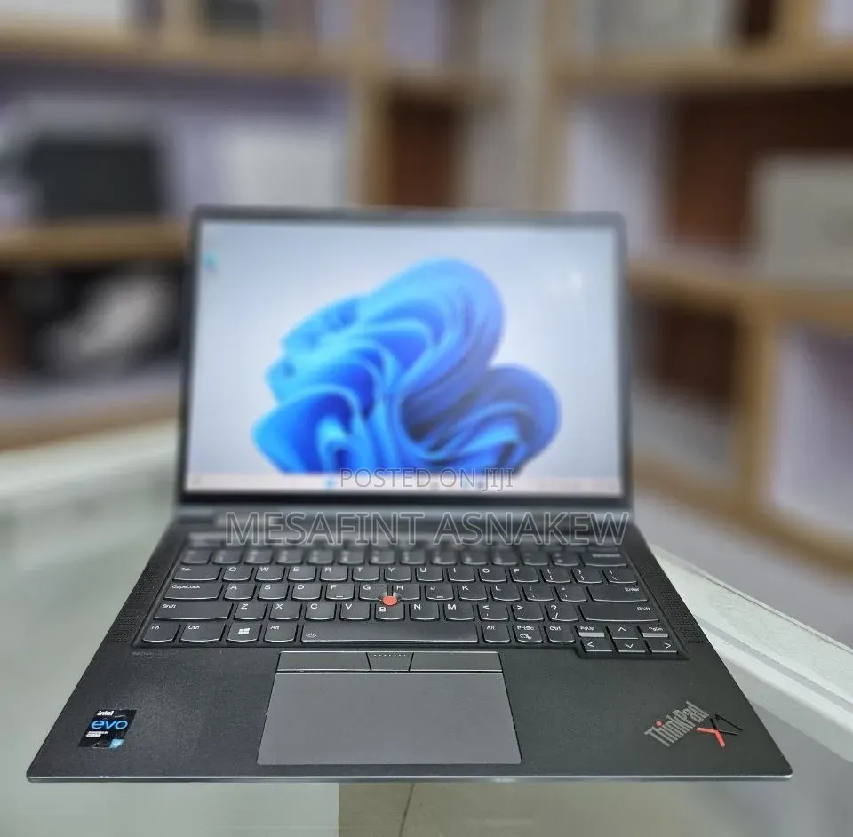 New Laptop Lenovo ThinkPad X1 Yoga 16GB Intel Core i7 SSD 512GB