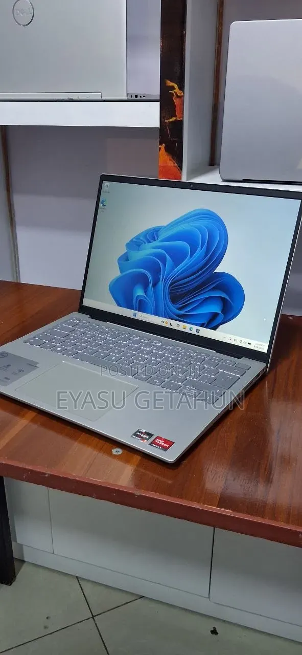 New Laptop HP Pavilion 15 8GB Intel Core i5 SSD 512GB