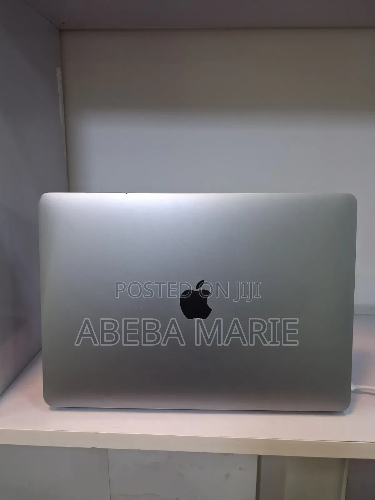 New Laptop Apple MacBook Air 2020 M1 8GB Apple M1 SSD 256GB