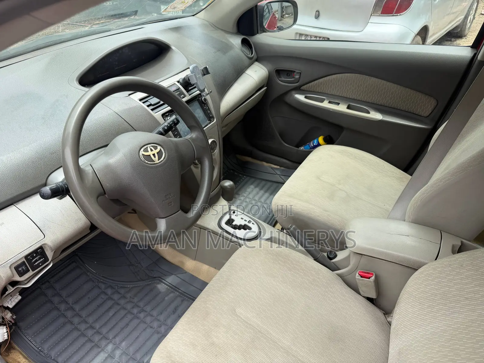 Toyota Yaris 2010 Red