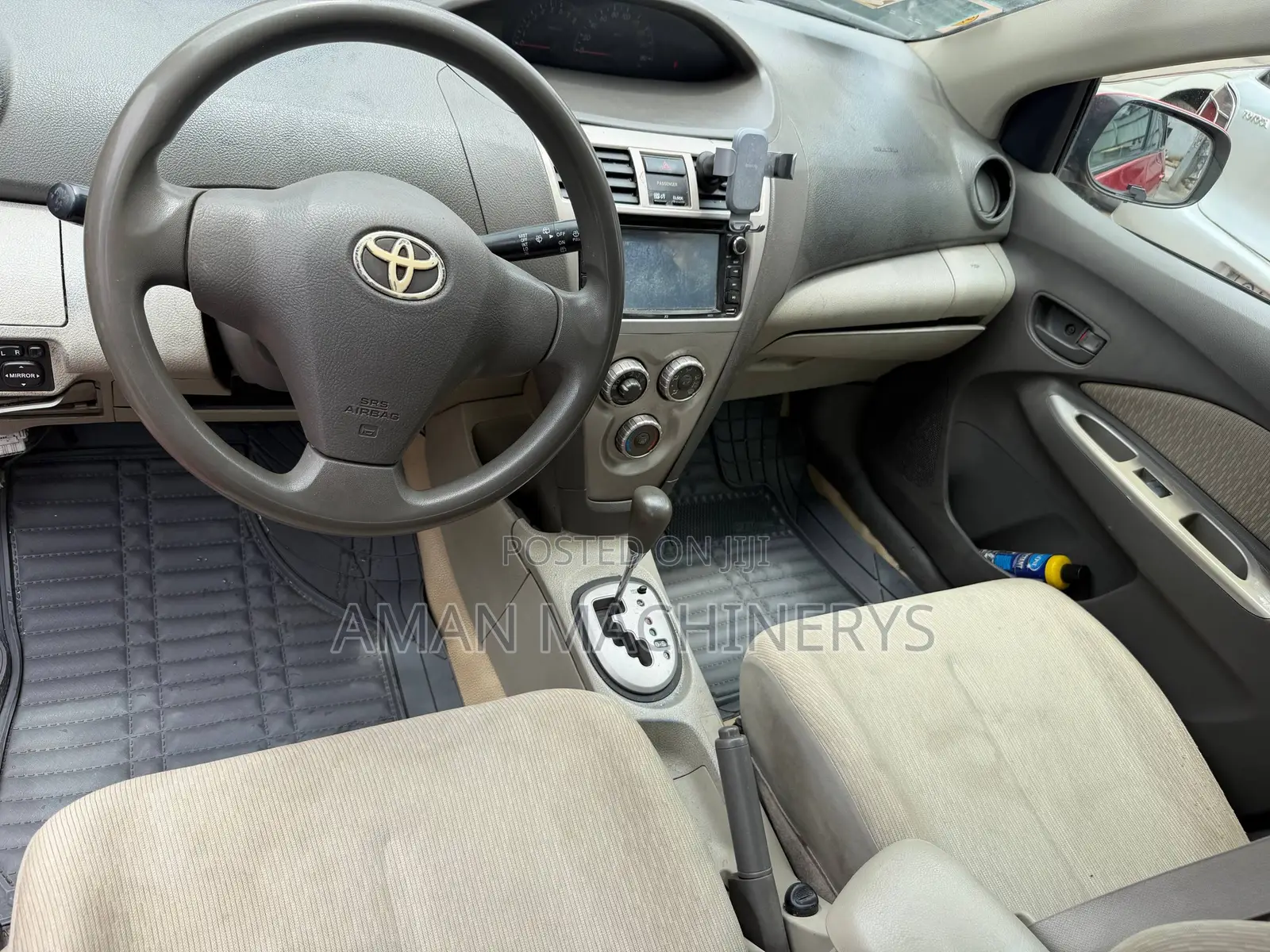 Toyota Yaris 2010 Red