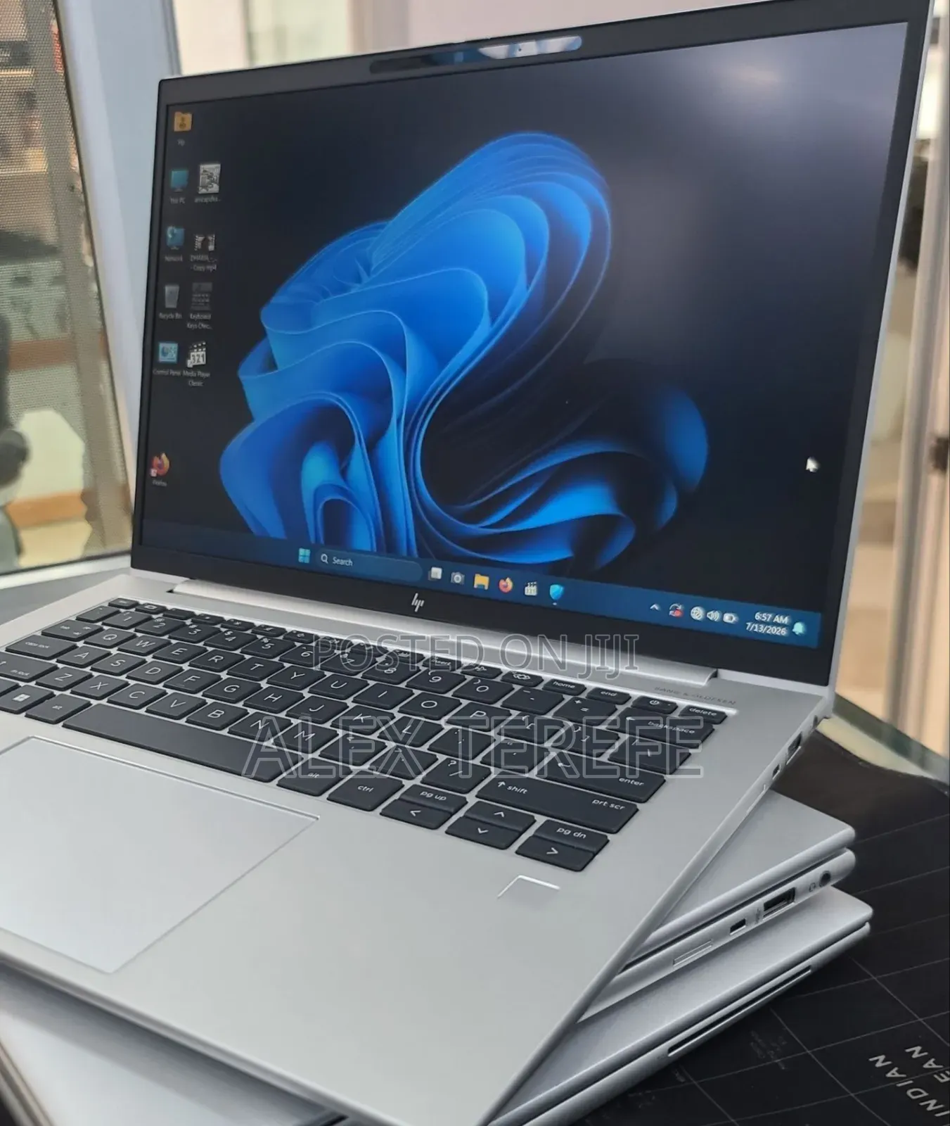 New Laptop HP EliteBook 840 G10 16GB Intel Core i7 SSD 512GB